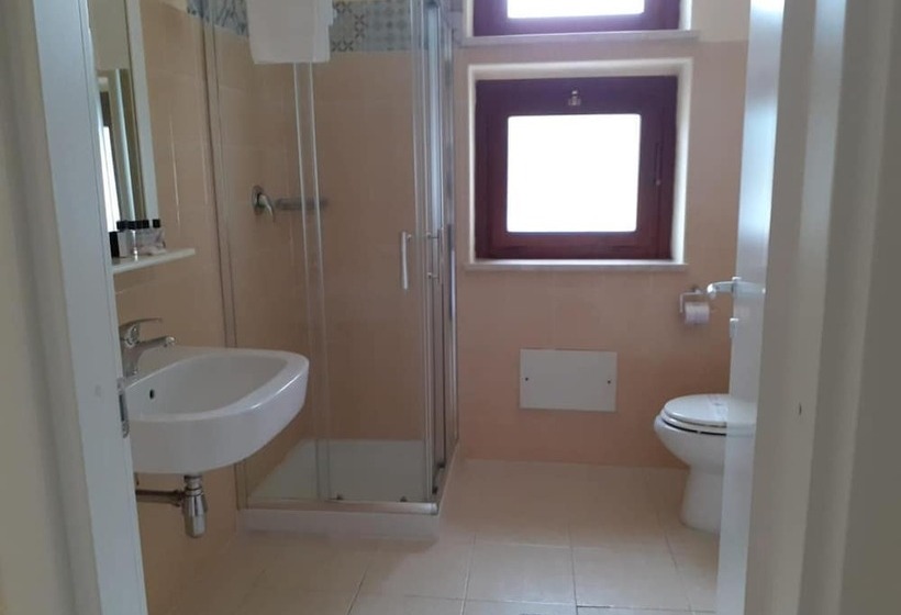 בית מלון כפרי Lido Beach Phg