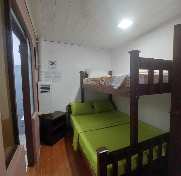 پانسیون Nice Place Hostel