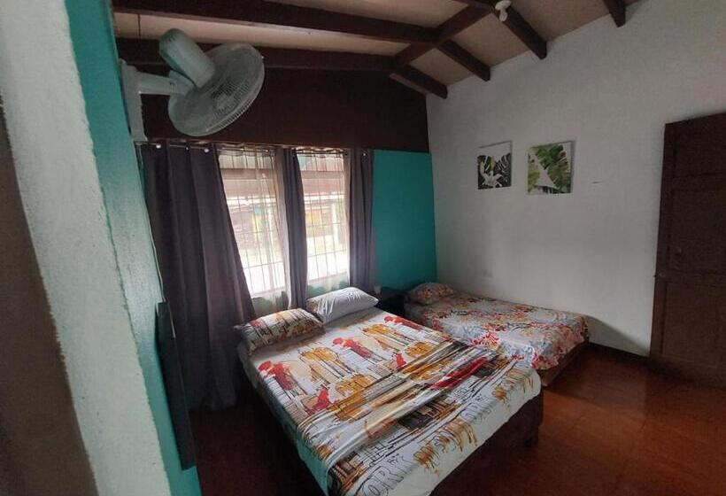 پانسیون Nice Place Hostel