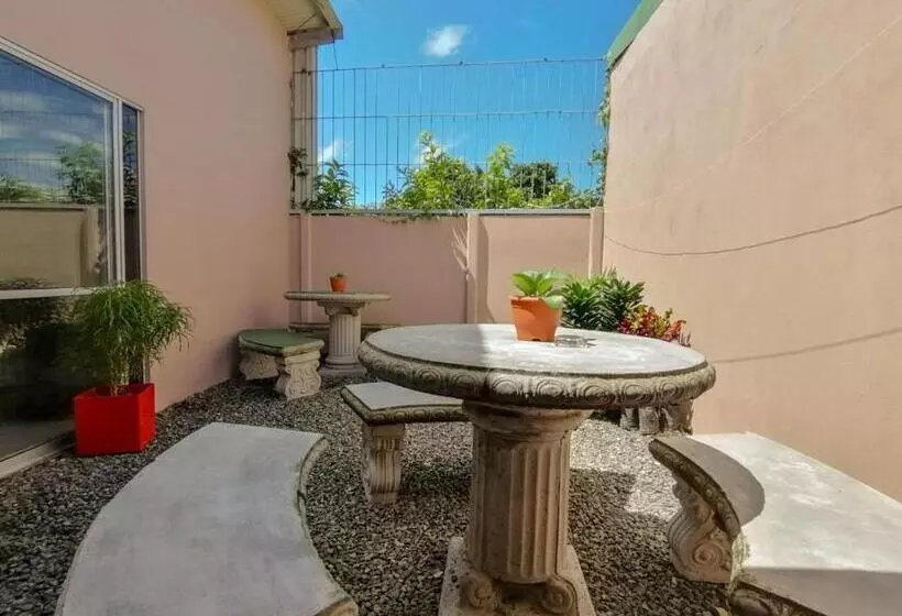 پانسیون Nice Place Hostel