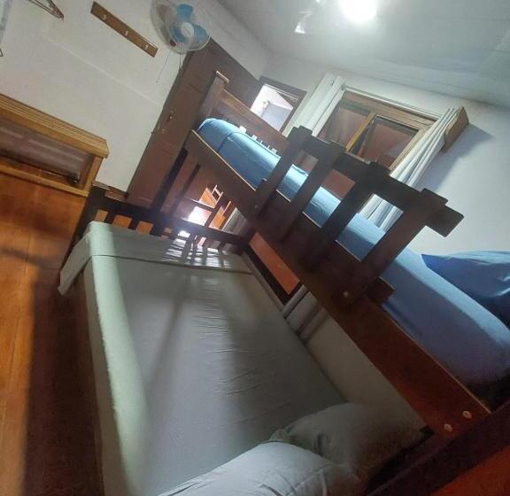 پانسیون Nice Place Hostel