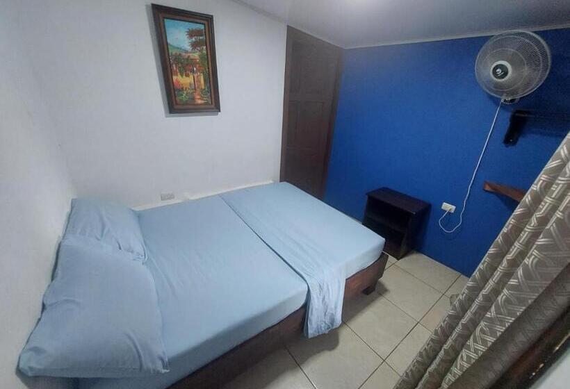 پانسیون Nice Place Hostel