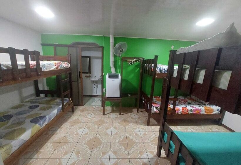 پانسیون Nice Place Hostel