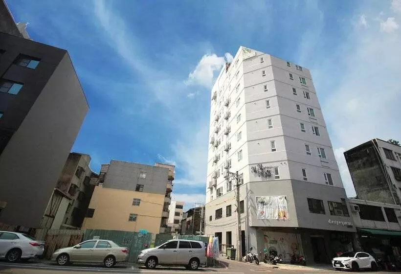 هاستل Green Hotel   Chiayi