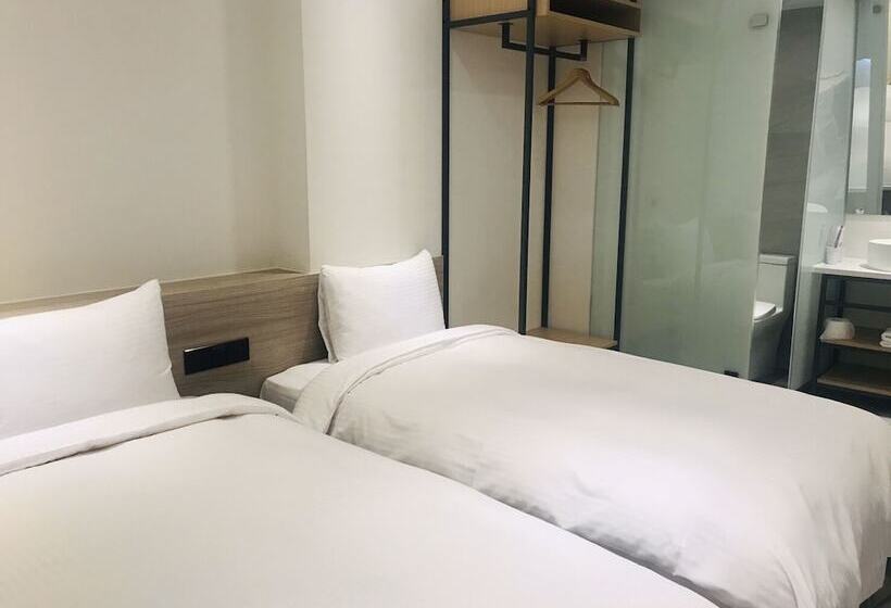 هاستل Green Hotel   Chiayi