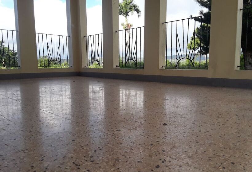 تختخواب و صبحانه The Greenville