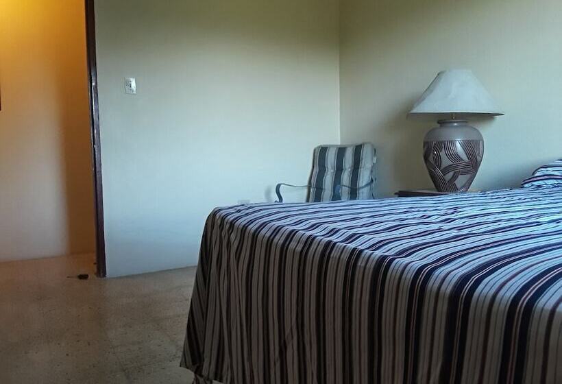 تختخواب و صبحانه The Greenville