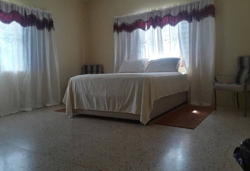 تختخواب و صبحانه The Greenville