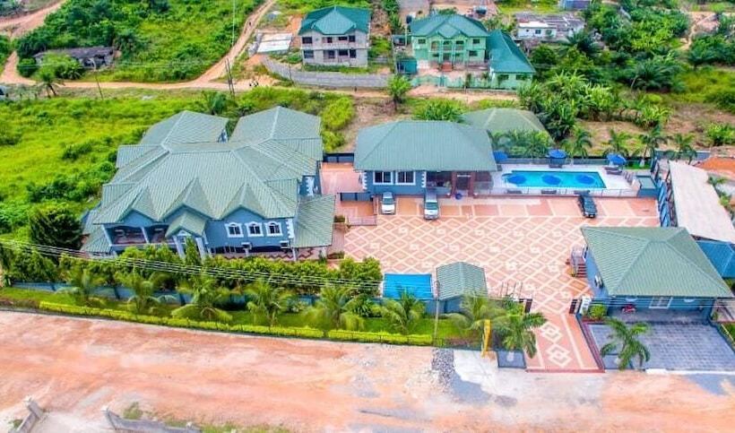 בית מלון כפרי Grace Garden