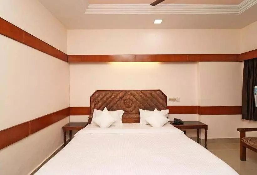 Hotelli Spot On 37002  Natraj