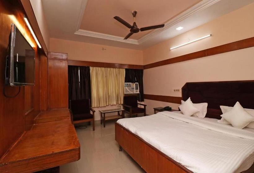 ホテル Spot On 37002 Natraj