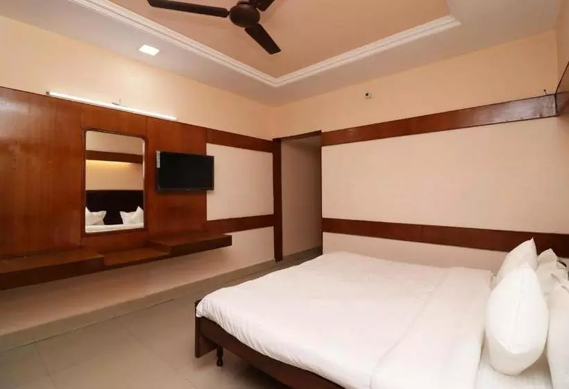 Hotelli Spot On 37002  Natraj