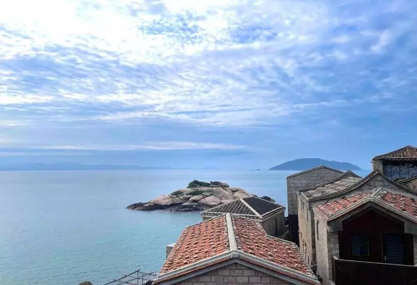 پانسیون Qin Bi Qingnian Homestay