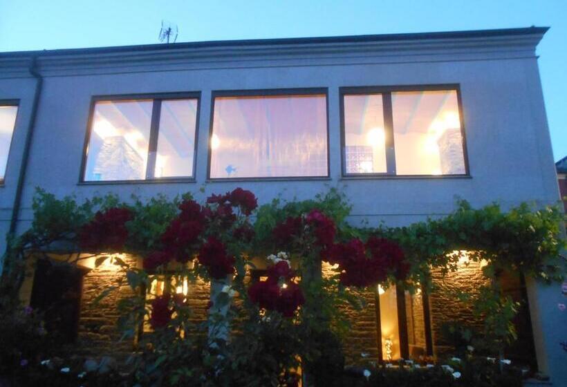 پانسیون Xardín De Estrelas