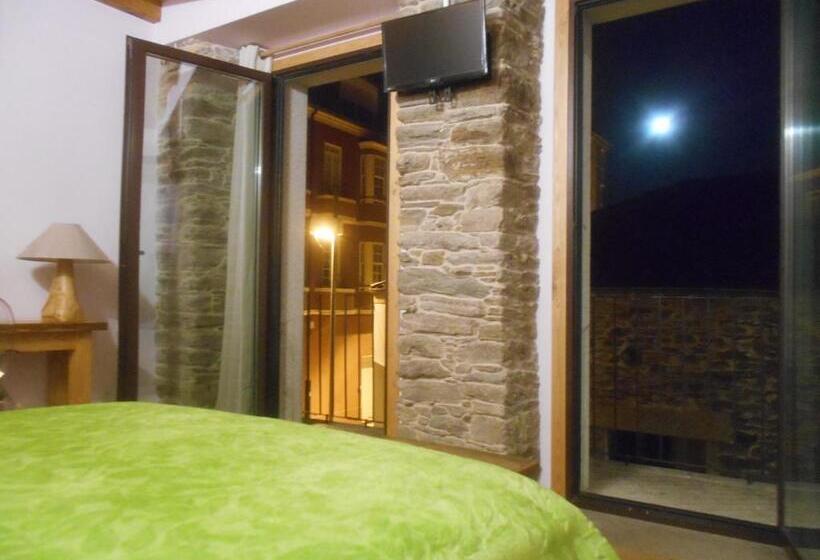 پانسیون Xardín De Estrelas