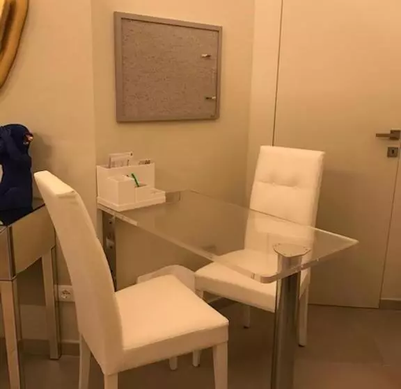 ホテル Esmeralda Ss