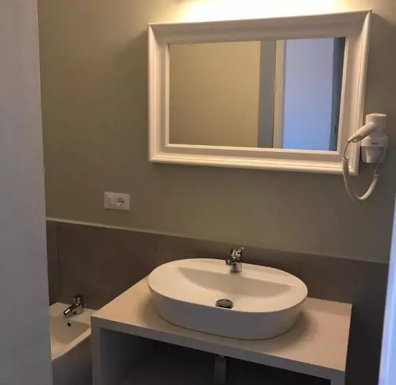 ホテル Esmeralda Ss