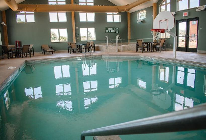 فندق The Lodge At Mauston