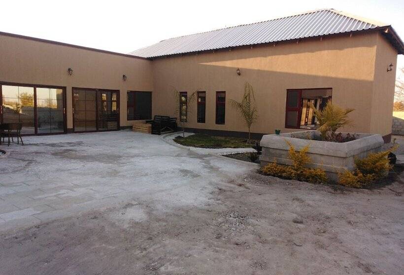 پانسیون Lalani Prestige Guesthouse