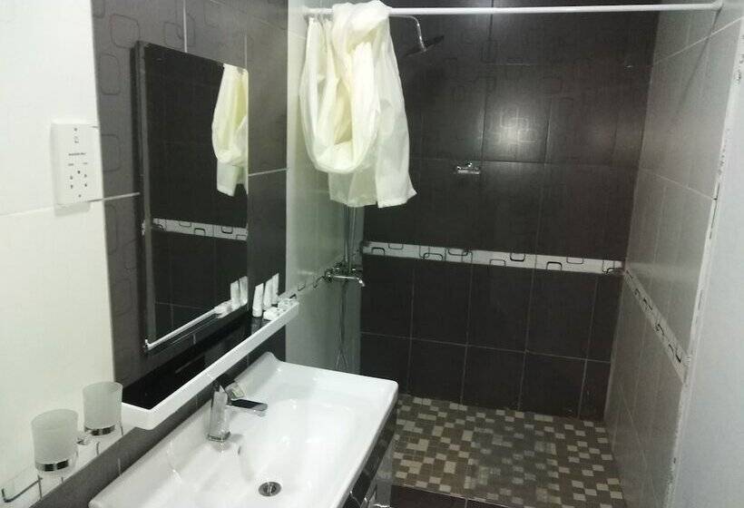 پانسیون Lalani Prestige Guesthouse