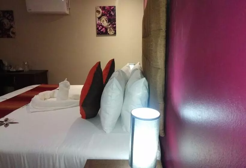 پانسیون Lalani Prestige Guesthouse