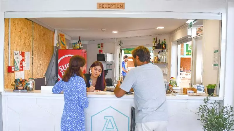 ユースホステル WOT Peniche