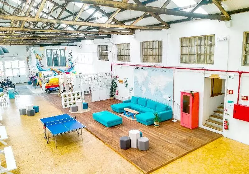 ユースホステル WOT Peniche