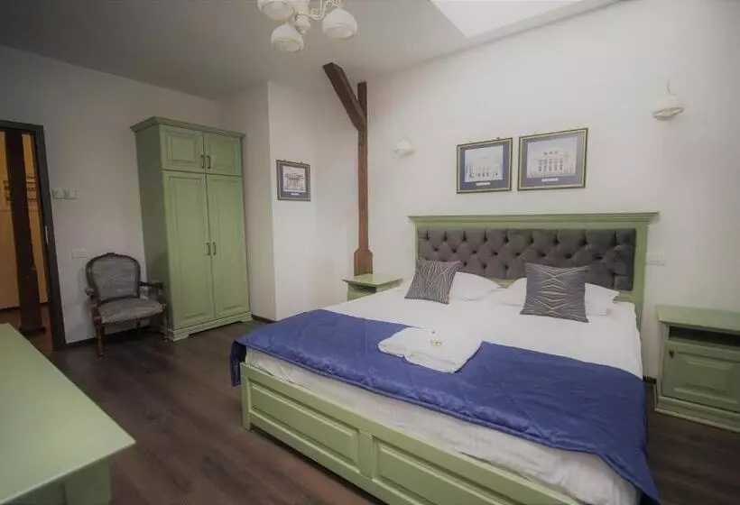 Hotelli La Curtea Domneasca