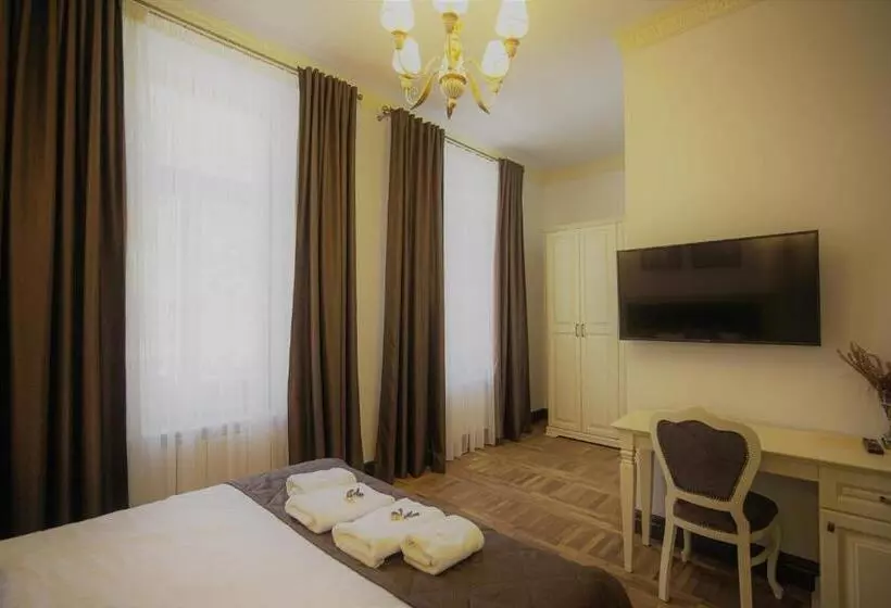 Hotelli La Curtea Domneasca