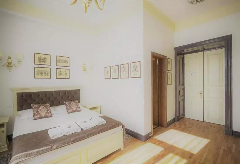 Hotelli La Curtea Domneasca