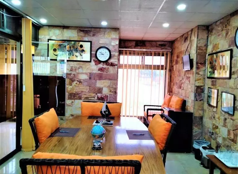 هتل Vista Inn Dha