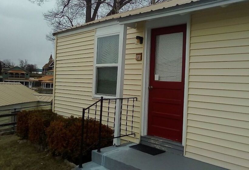 ホテル Hills Motor Court & Marina