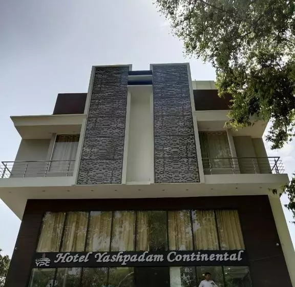 ホテル Yashpadam