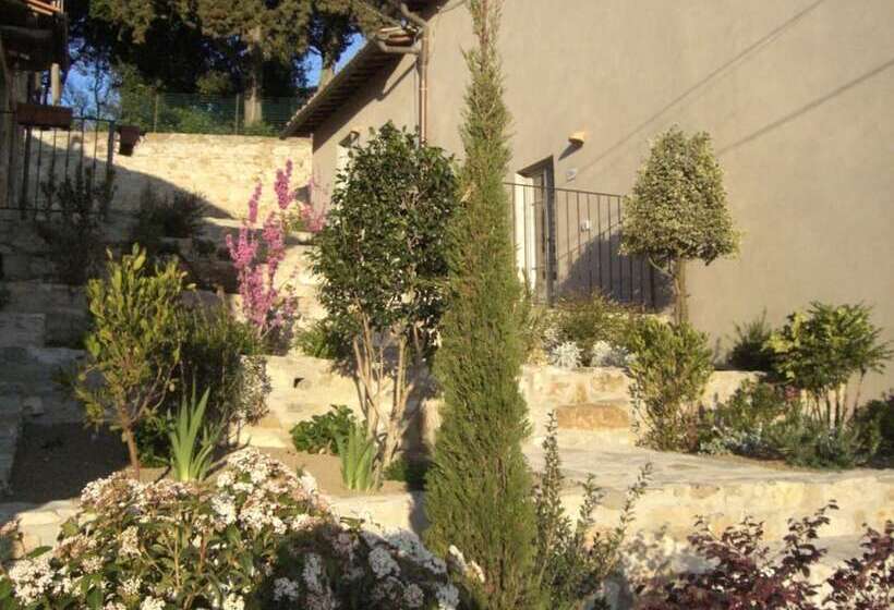 هتل Agriturismo La Terrazza