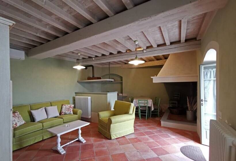 هتل Agriturismo La Terrazza