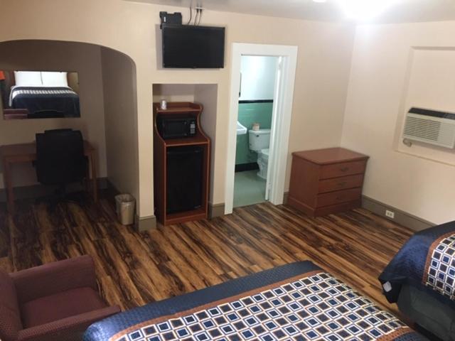 فندق Hilltop Inn