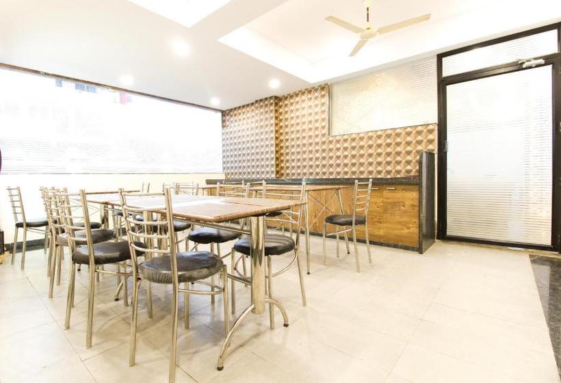 ホテル Star Zest House