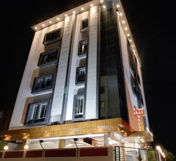 ホテル Star Zest House