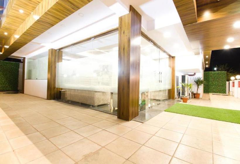 ホテル Star Zest House