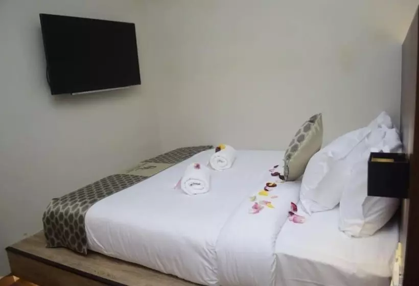 هتل Rest And Comfort Boutique