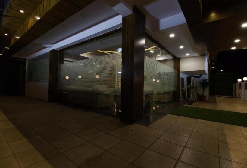 ホテル Star Zest House