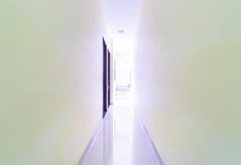 Spot On 41021 Motel Krishna