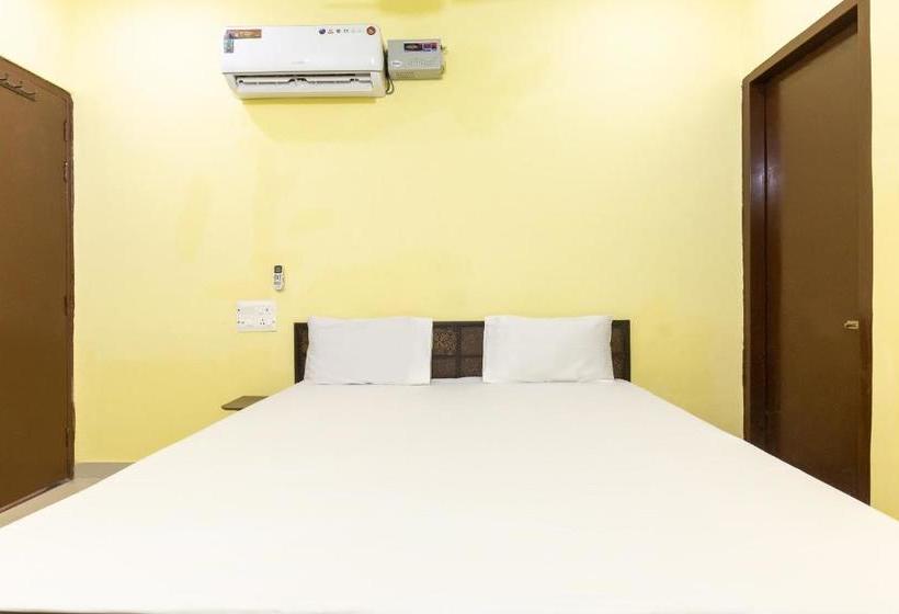 Spot On 41021 Motel Krishna