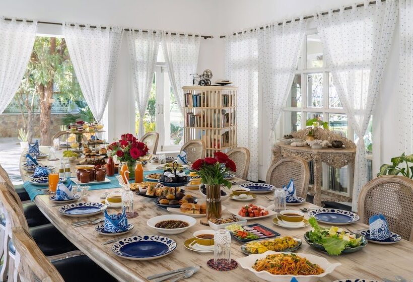 Vatsalya Vihar   A Luxury Pool Villas Resort