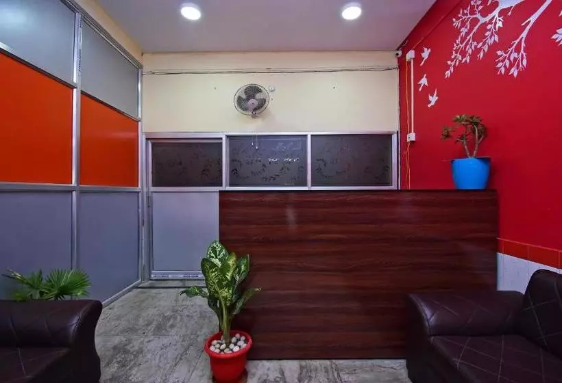 Hotelli Oyo 37829  Mishra S