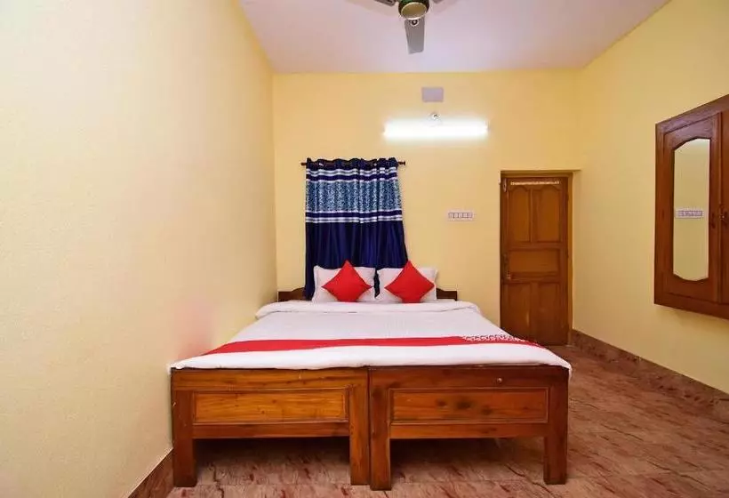 Hotelli Oyo 37829  Mishra S