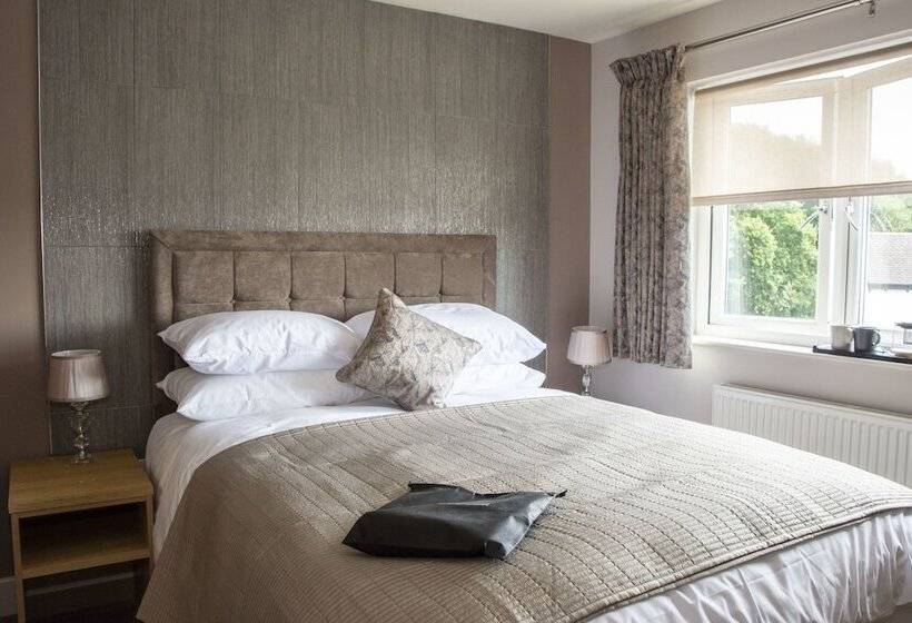 Hotel Rose And Crown