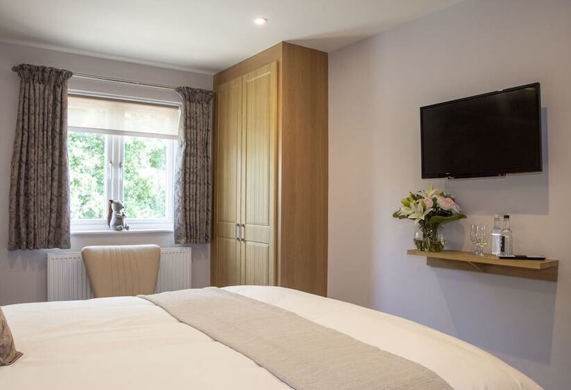 Hotel Rose And Crown