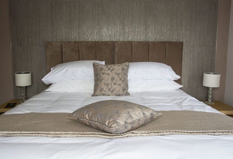 Hotel Rose And Crown