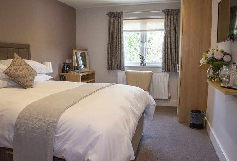 Hotel Rose And Crown